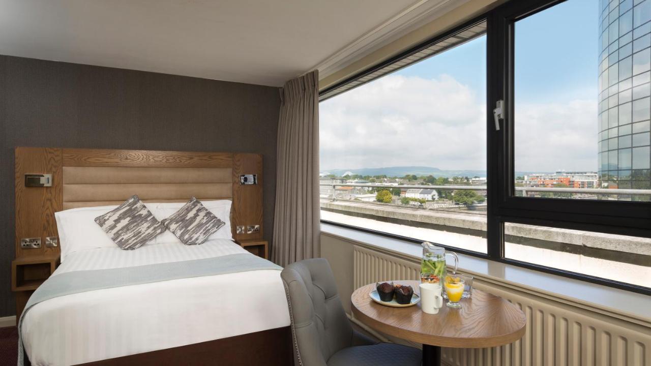 Limerick City Hotel Екстериор снимка